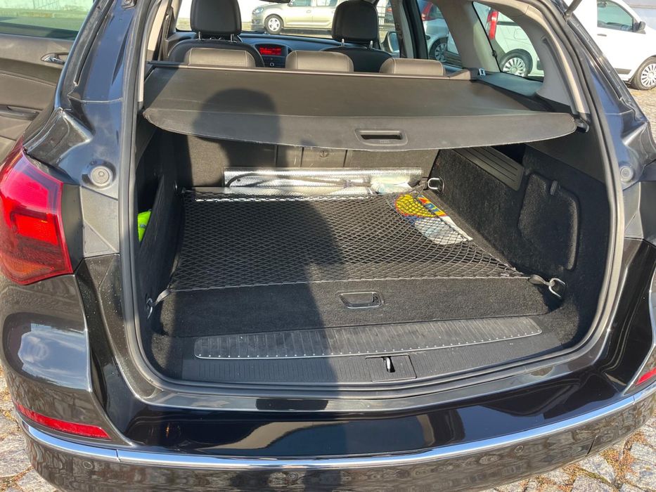 Opel Astra J Sports Tourer Sportive 1.7 CDTI 130HP