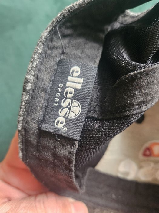 Czapka turystyczna sportowa ellesse
