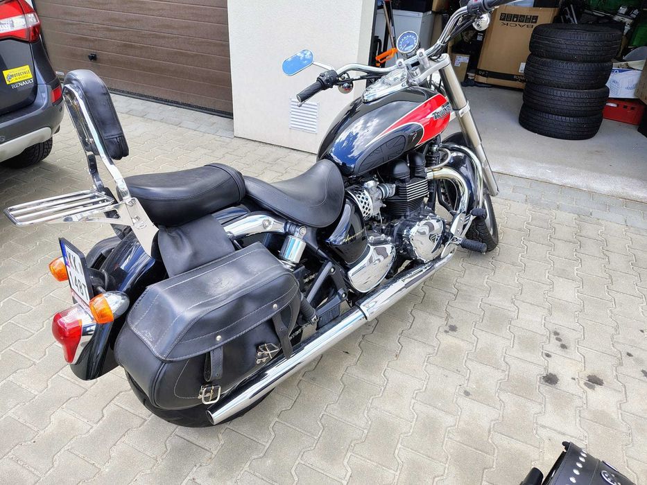 Triumph  Bonneville America