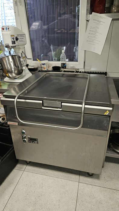 Patelnia elektryczna przechylna z misą ze stali nierdzewnej, elektryczny przechył misy, 80 l, 12 kW, 900x900x900 mm | KROMET, 900.PE-05Ex