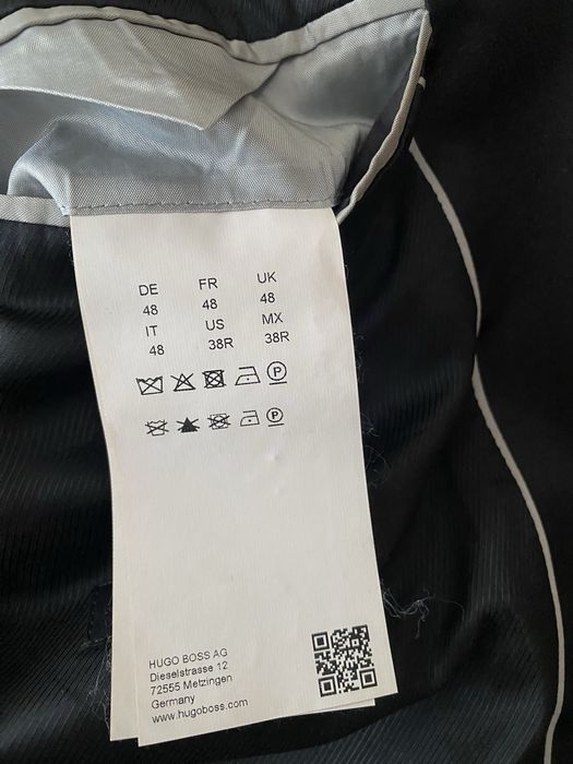 Smoking preto da Hugo Boss