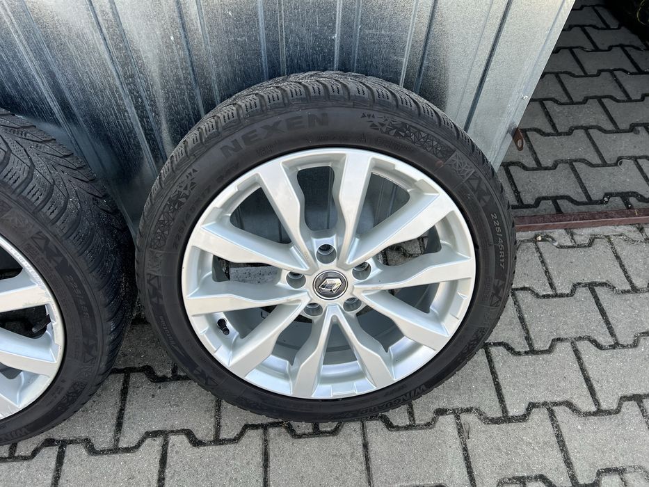 Koła zimowe 225/45R17 5x114.3 66,1 ET43 Renault