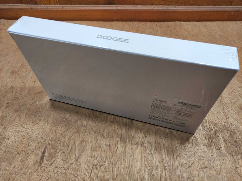 Новий планшет Doogee tab A9 Pro + Vip Edition в плівці акційна пропозиція