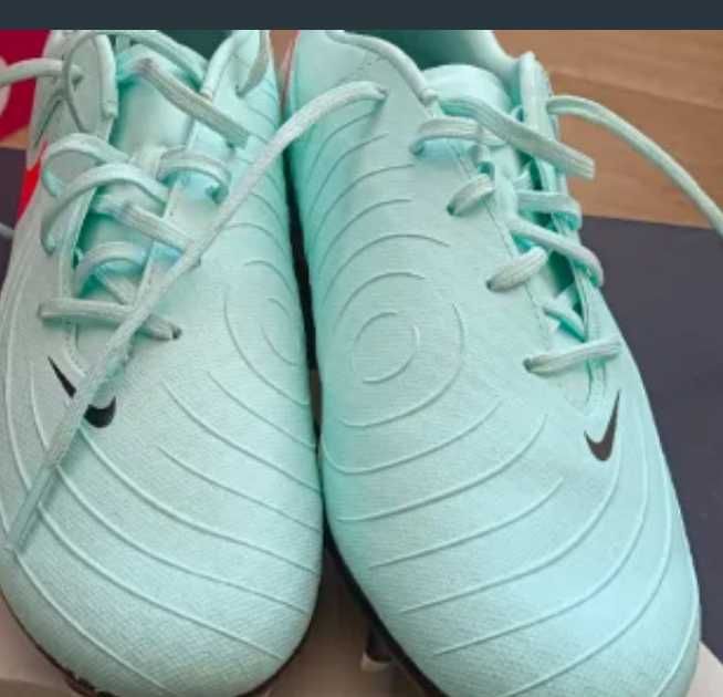 Chuteiras de futebol Phantom GX 2 Pro AG