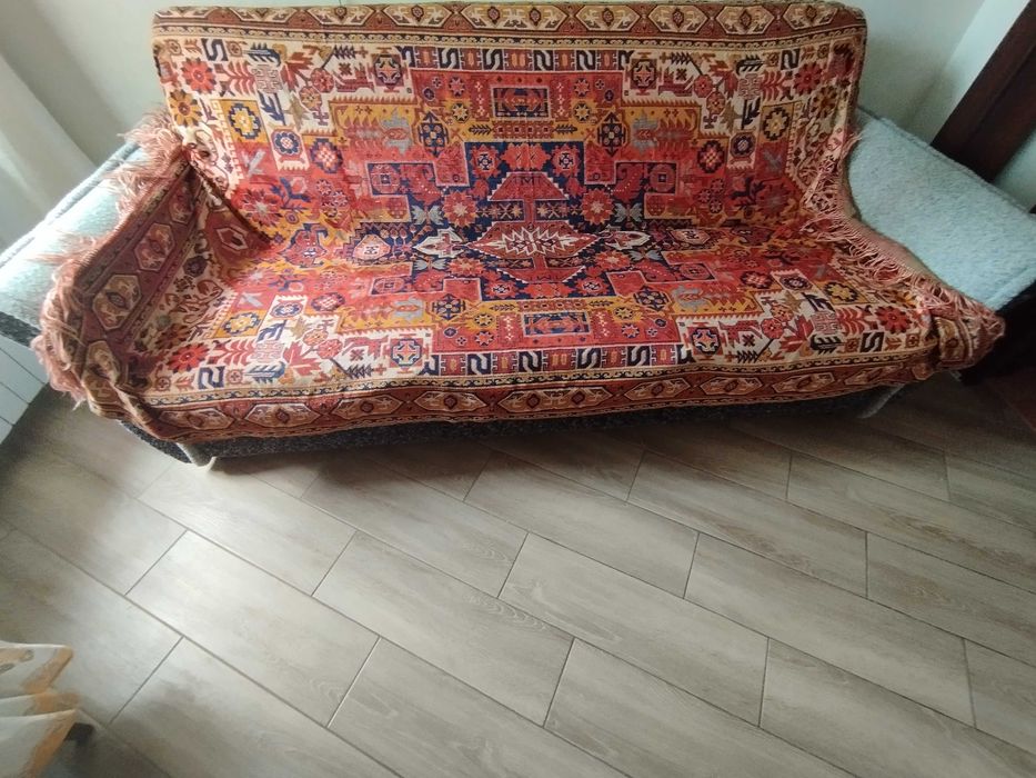 Продаю дивандек ГДР размер 240*140