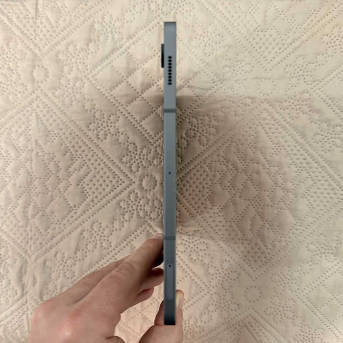 Tablet Samsung Galaxy S9 FE 5G + 2 Capas (Book e Teclado PT Samsung), imaculado