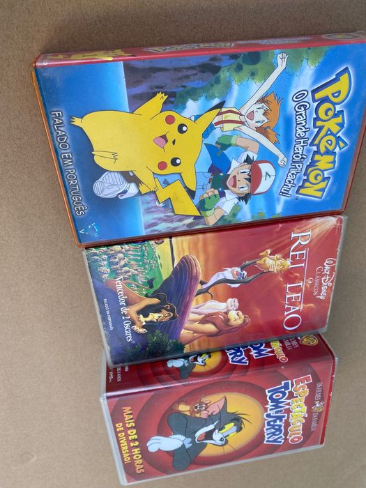 Várias cassetes VHS - Disney Pokémon toy story etc