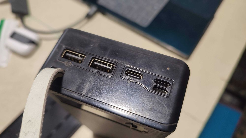 Power Bank на базі 16 елементів 18650