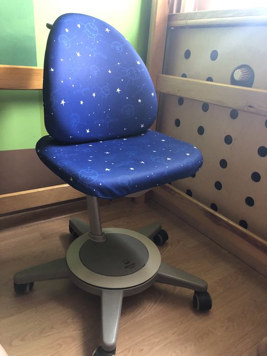 Ergonomiczne krzesło obrotowe na kółkach moll maximo forte