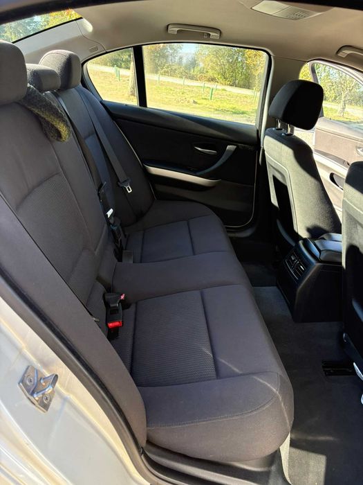 BMW 318d - 07/2009 - 280.000km - Nacional