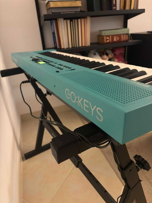 Piano elétrico Roland GO:KEYS 3 – Como Novo