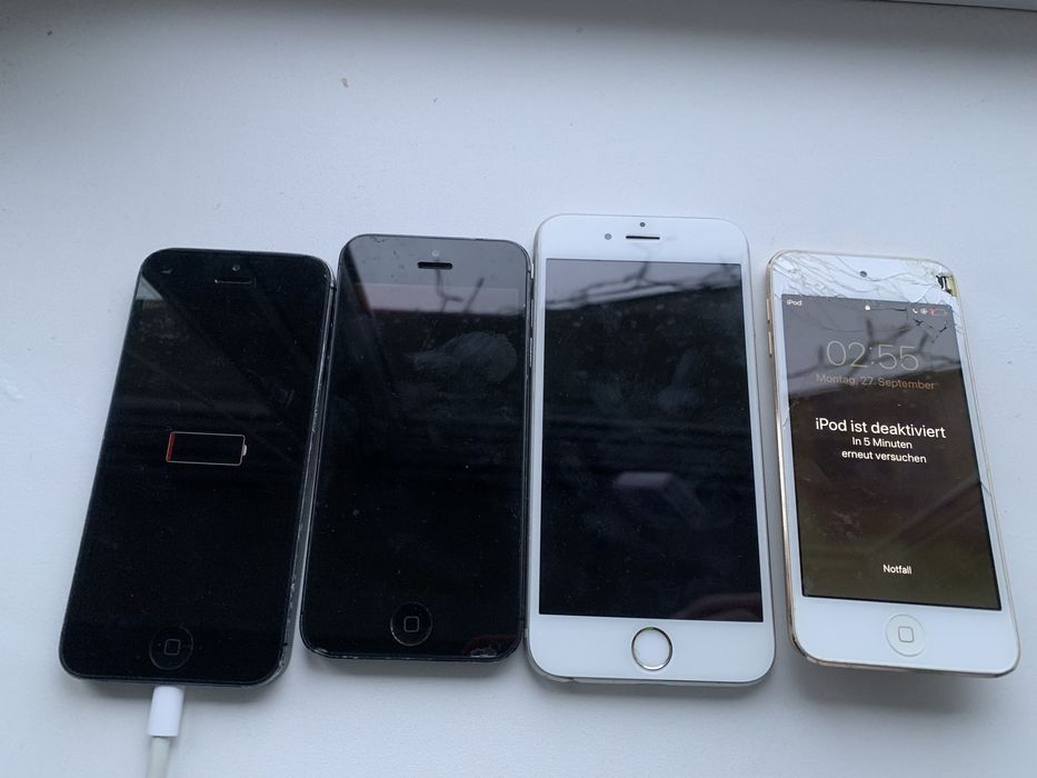 Айфони. 4 штуки. Заблоковані. На запчастини.