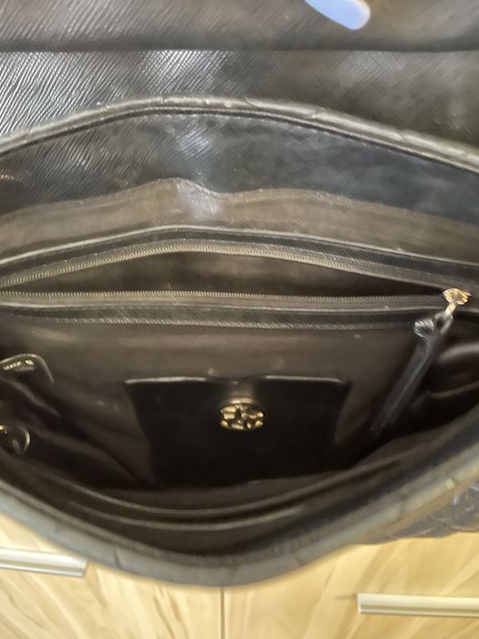 DKNY Donna Karan New York Чорна сумка