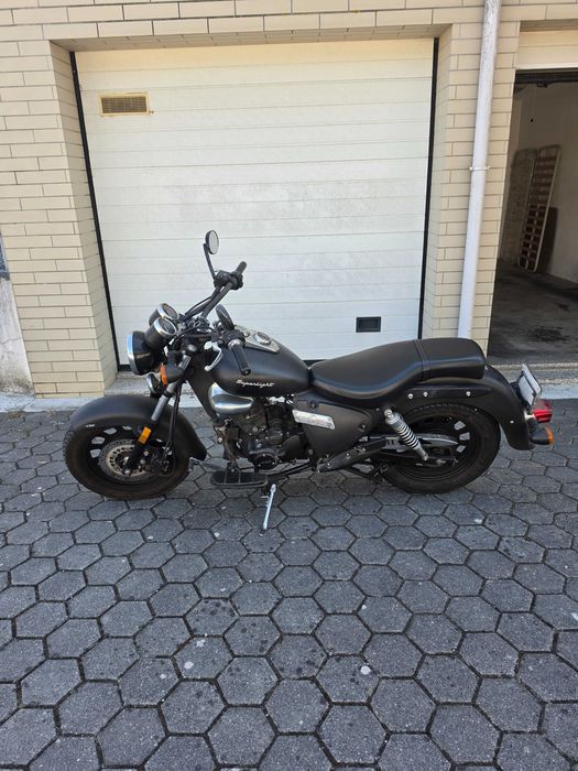 Keeway Superlight 125
