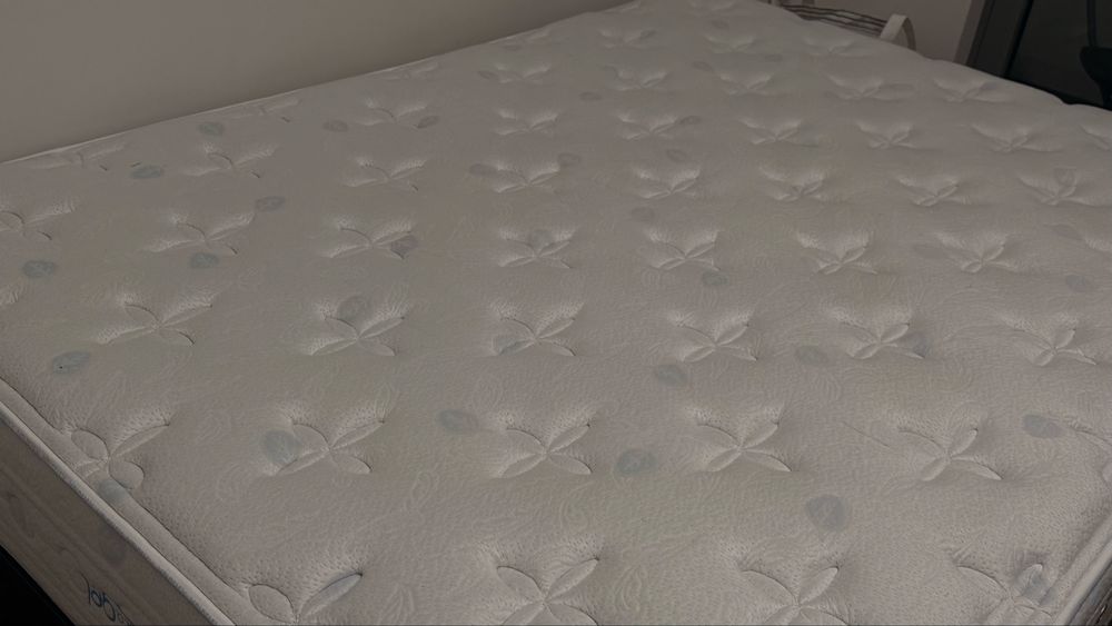 Colchão de casal visco gel da molaflex 190x140