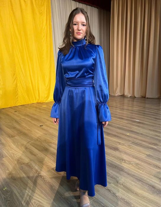 Вечірня сукня для випускного або останній дзвоник