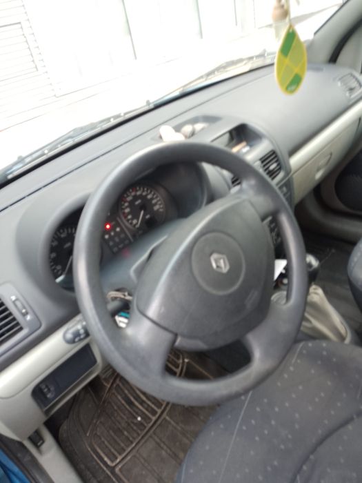 Renault clio 2003