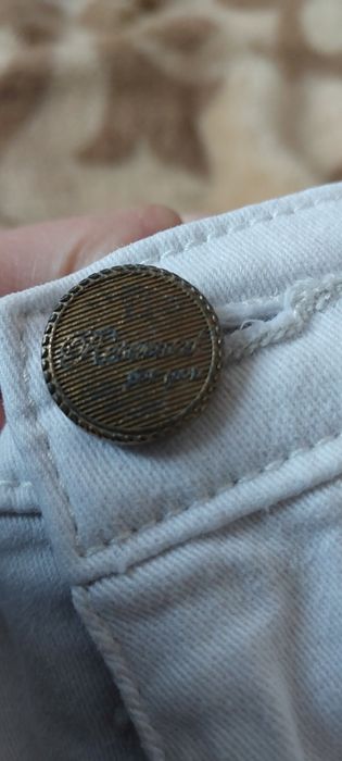 Spodnie za kolana rybaczki bermudy szorty S białe Reserved