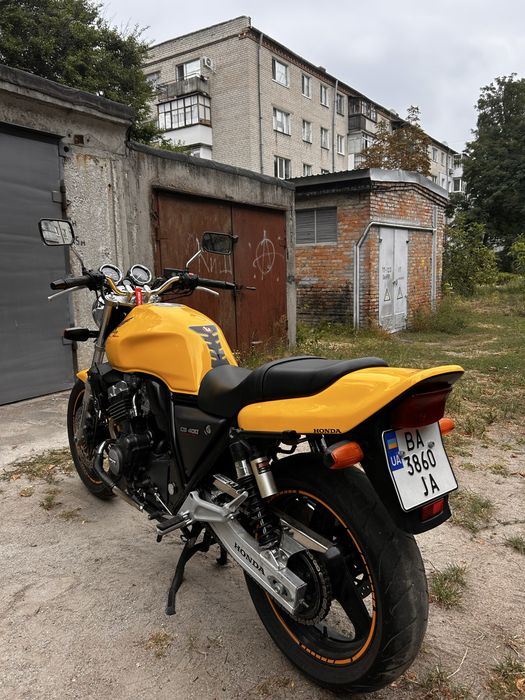(Продам)Honda CB400SF