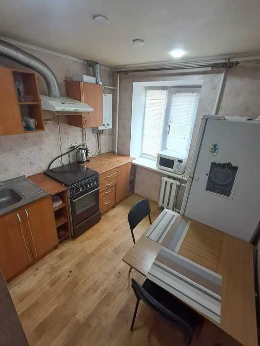 Продам однокімнатну квартиру, Лівий берег, проспект Петра Калнишевського