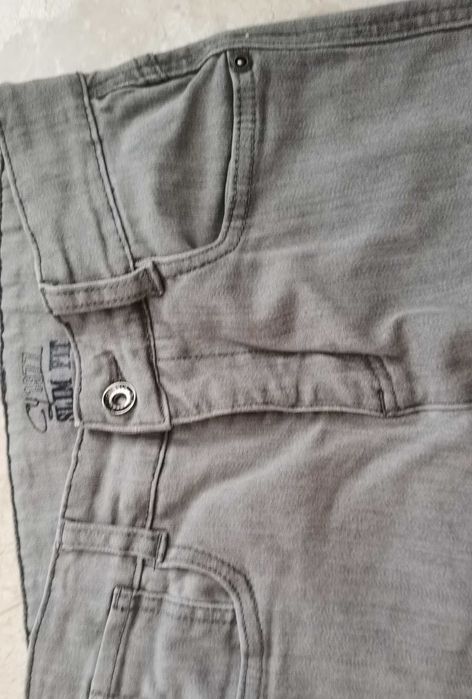 Джинси Levis Cyrillus 10р