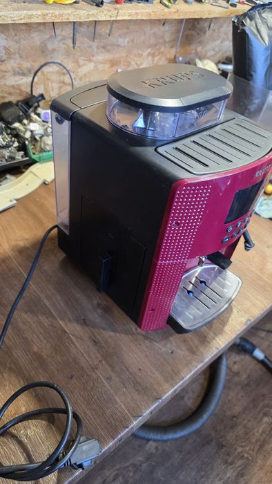 Кавоварка крупс, krups ea81, в ідеальному стані, кавомашина