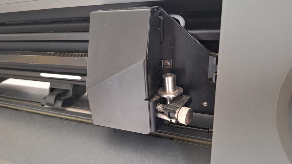 Plotter de corte ioline IS85 com cabo e software