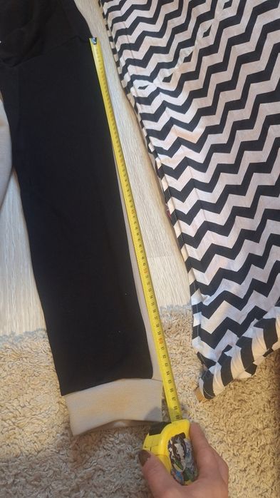 Чоловічий спортивний костюм