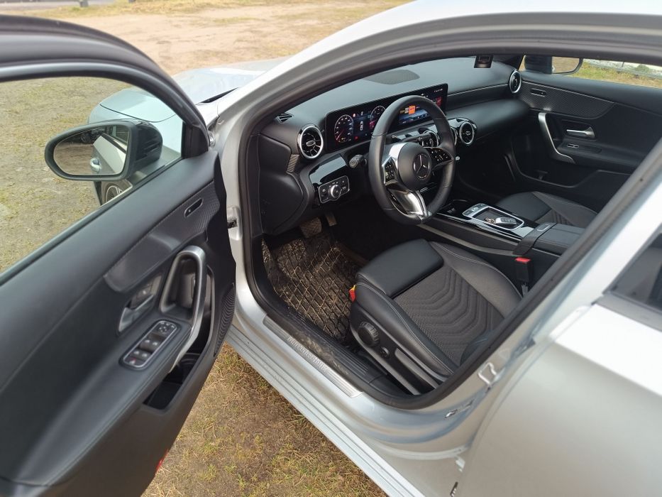 Mercedes A 200 FL sedan cesja leasing faktura 23%