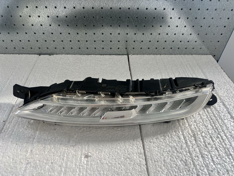 Farol diurno esquerdo/direito  CITROËN C4 Picasso (Ref. 9676036580)