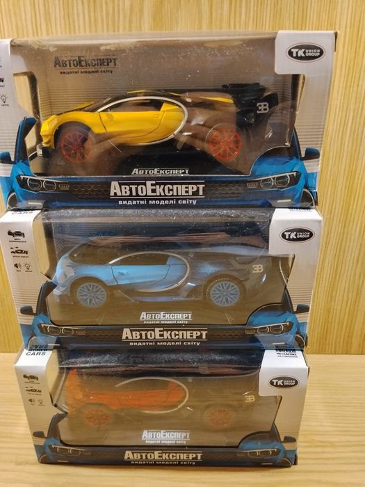 Модель машинка авто Bugatti 1:32 автоэксперт металл,свет,звук, инерция