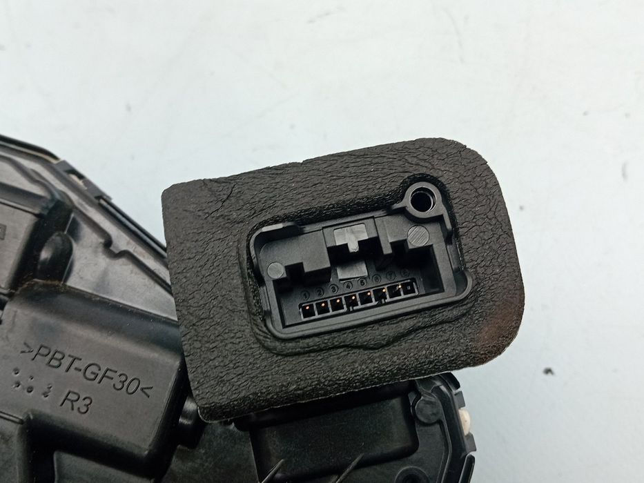 Fechadura / fecho porta trás direito VOLKSWAGEN Tiguan (AD1, AX1)