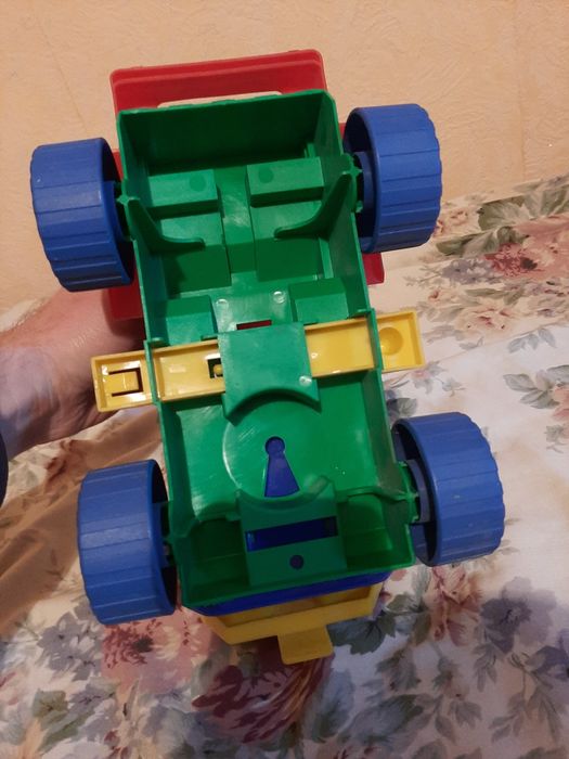 Детская машинка ,самосвал.