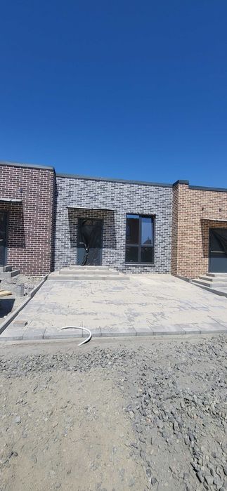 Готовий таунхаус з газом, на ділянці 1,5 соток