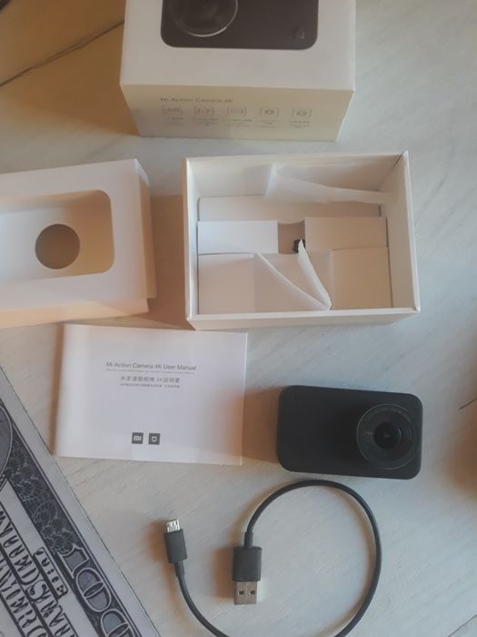 Продам экшн-камеру Mi Action Camera 4K