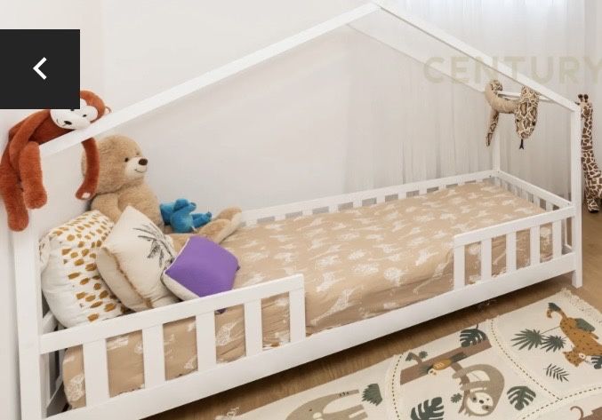 Cama montessori criança