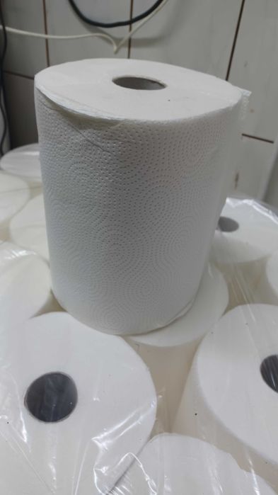 Sprzedam ręczniki papierowe i papier toaletowy