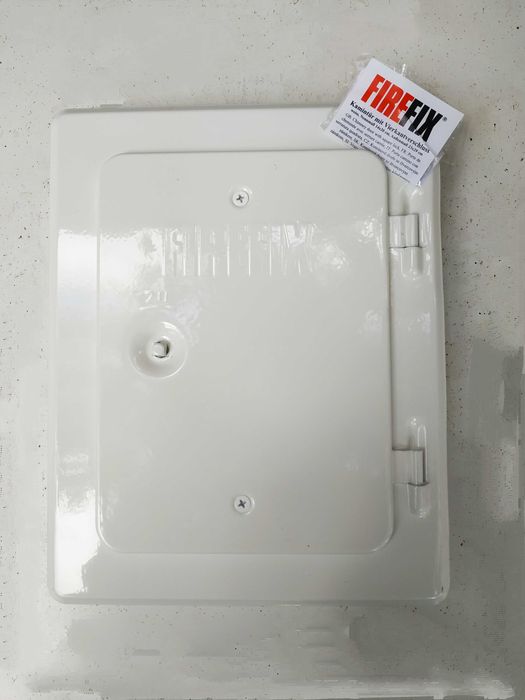 Drzwiczki rewizyjne kominkowe wyczysyka białe ocynkowane kominowe