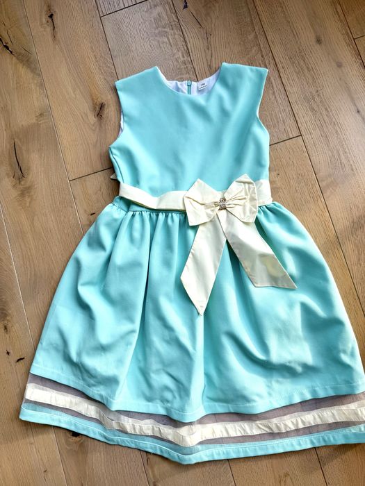 Сукня кольору тифани на 9/10