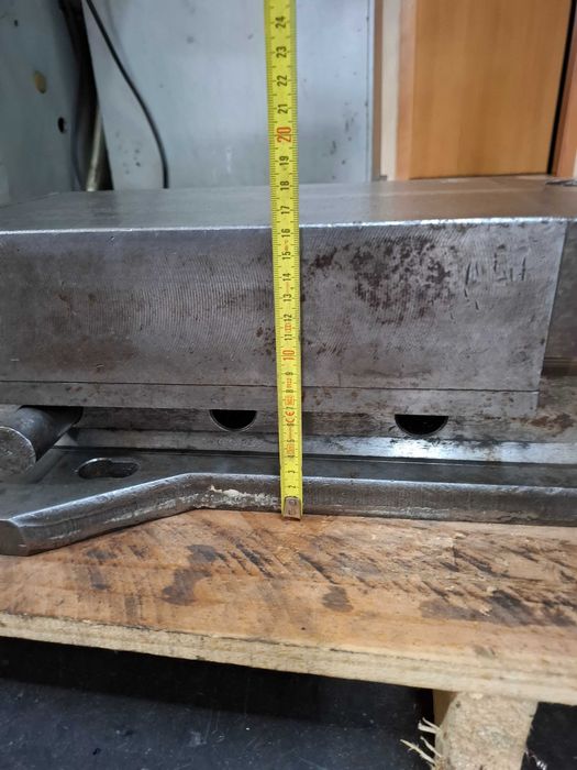 Prensa de precisão hidráulica, abertura 340mm