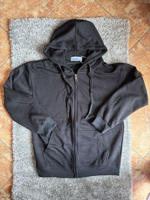 Casaco Stone Island Preto com Capuz