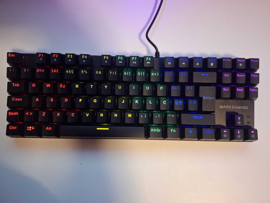 Teclado Mars Gaming Red Switch novo