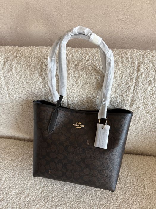 Сумка Coach City Tote середнього розміру