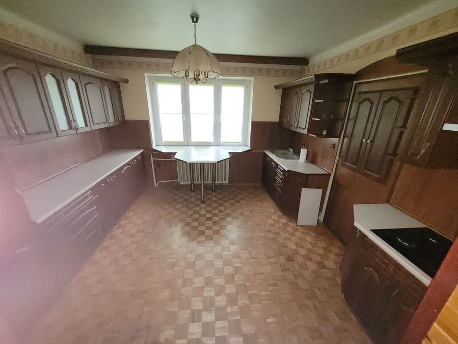 Wynajmę dom w Łowiczu. powierzchnia 260m2