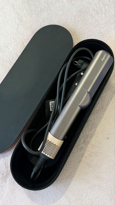 Dyson Airstrait фен / випрямляч для волосся