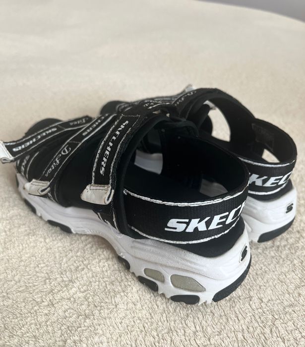 Босоніжки Skechers для дівчинки, розмір 33,5