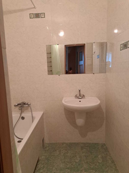 Здам квартиру  по вул.Зацепи 10