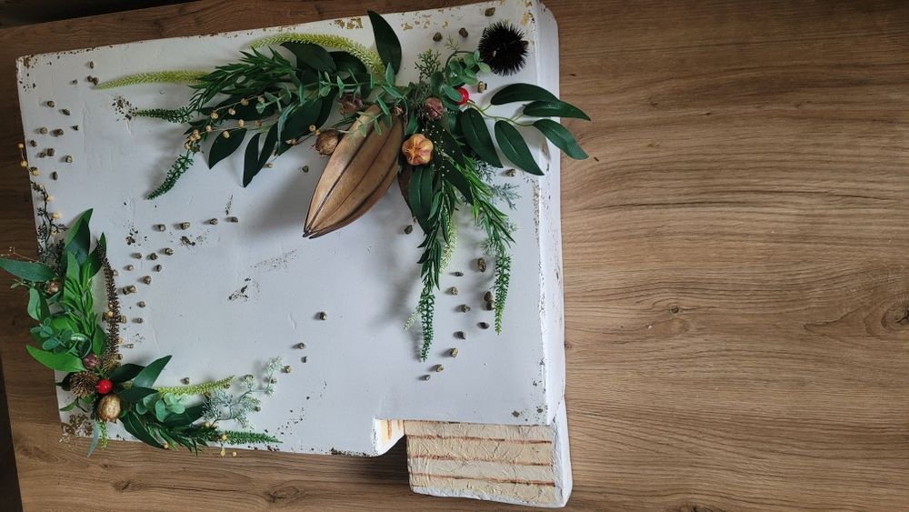 Weselny tort jako atrapa prostokątny w stylu boho