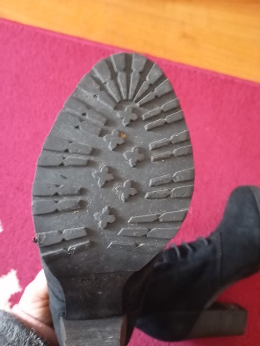 Botas Mango, pouco usadas.