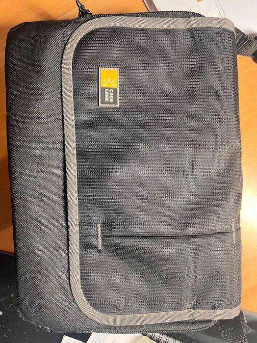 Leitor CD/DVD portátil Sony + Case Logic 7-9" DVD